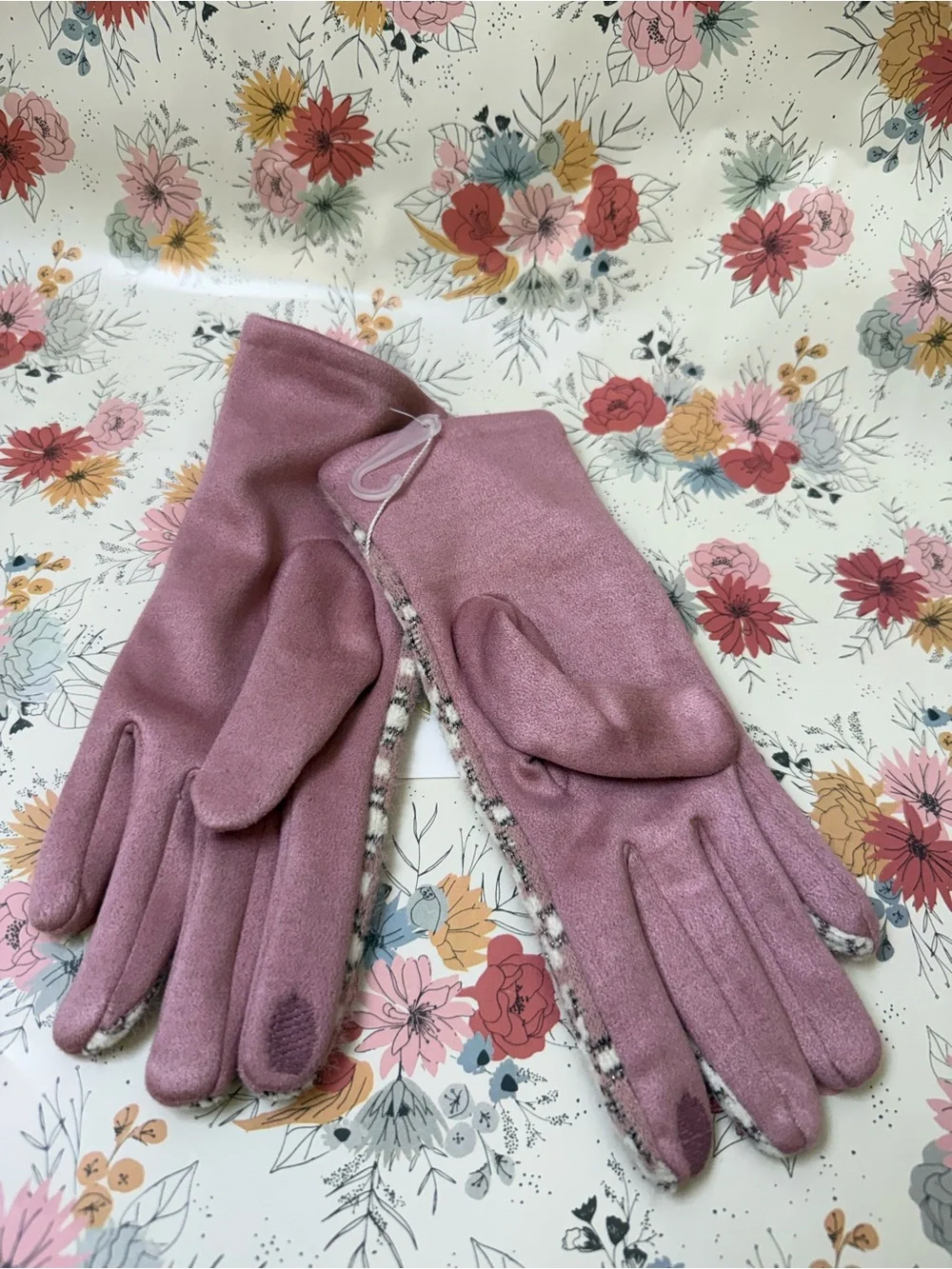 VM Mauve Pink Patterned Knit Gloves with Solid Trim
